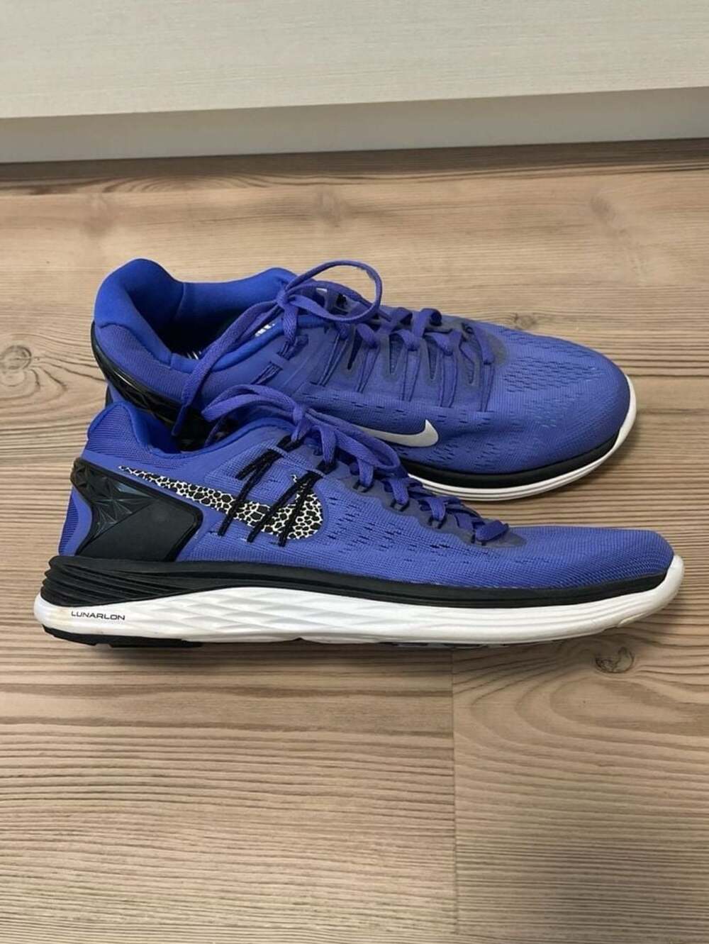Nike Lunar Eclipse 5 Women's Running Shoes 705397-502 Sz 9.5 Blue/ Black/White